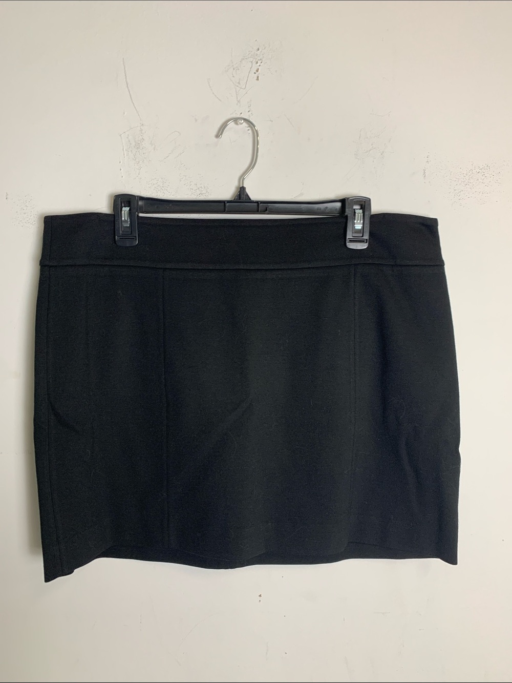 White House Black Market Black Ponte Mini Skirt